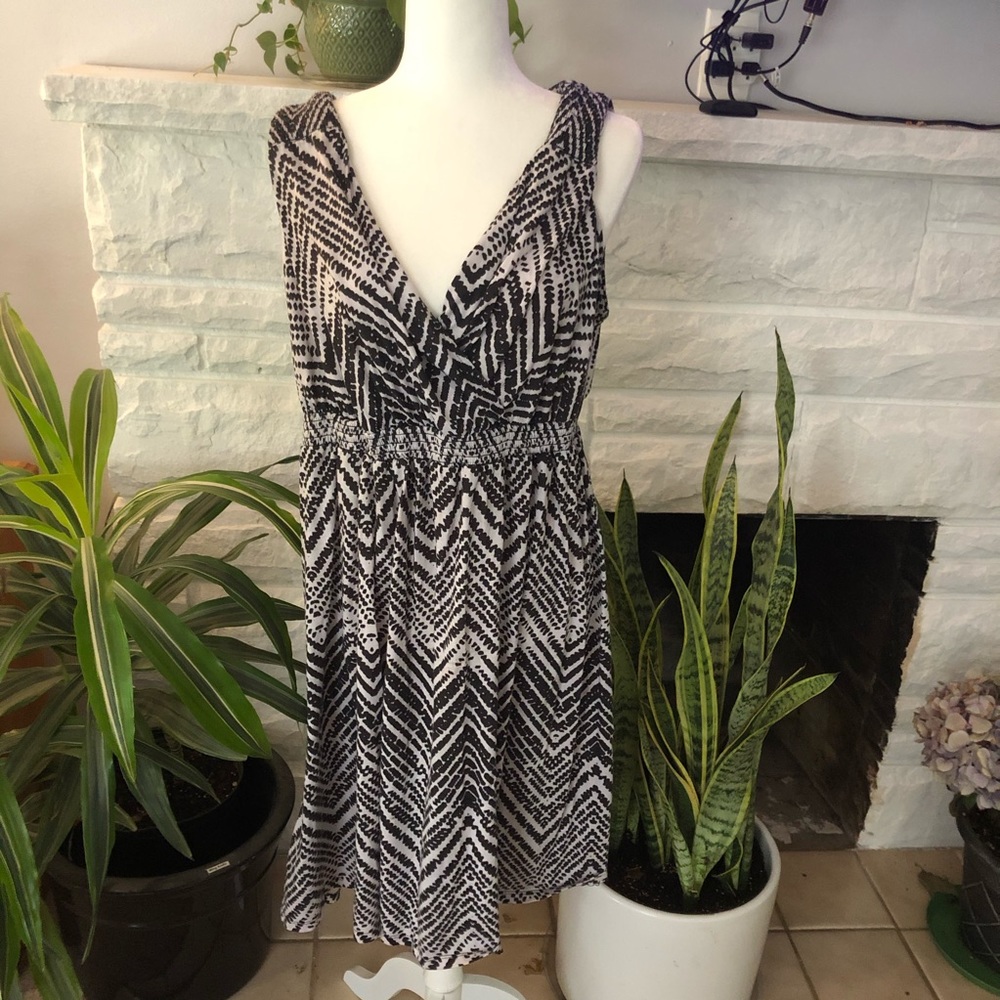3x black and white knee length dress